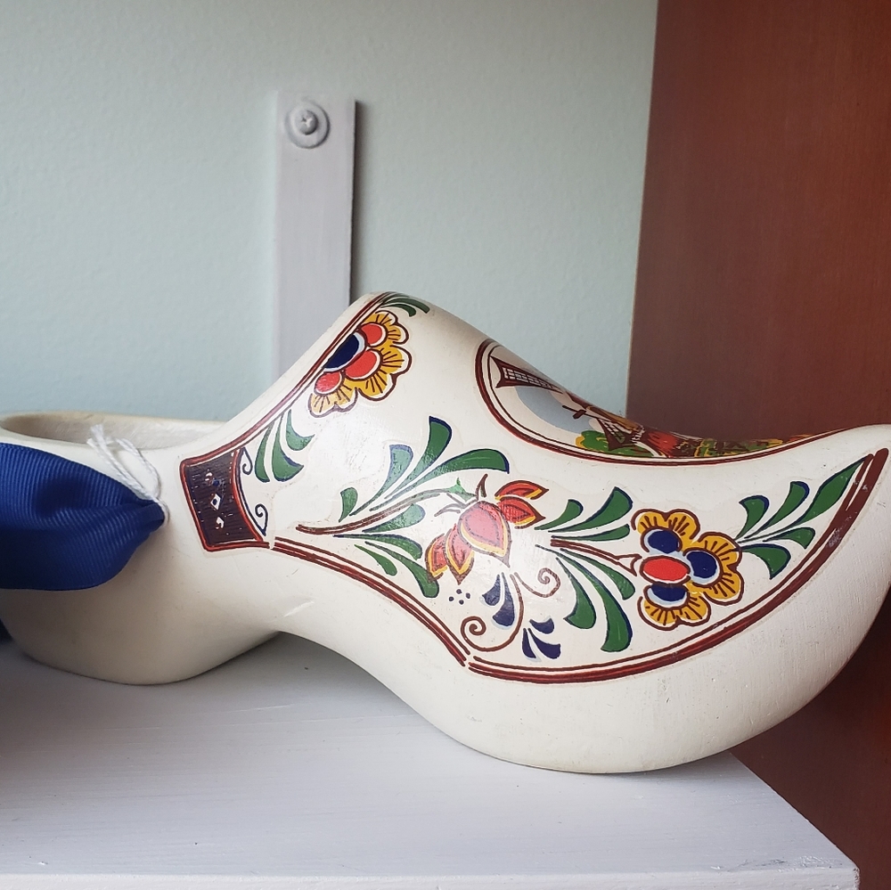 Vintage 1980's Dutch Wooden Clogs, size 34 - Picture 5 of 13